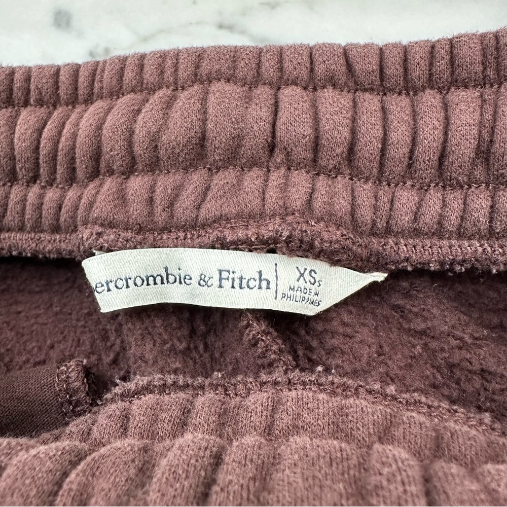 High Rise Wide Leg Sunday Sweatpant - Picture 5 of 10